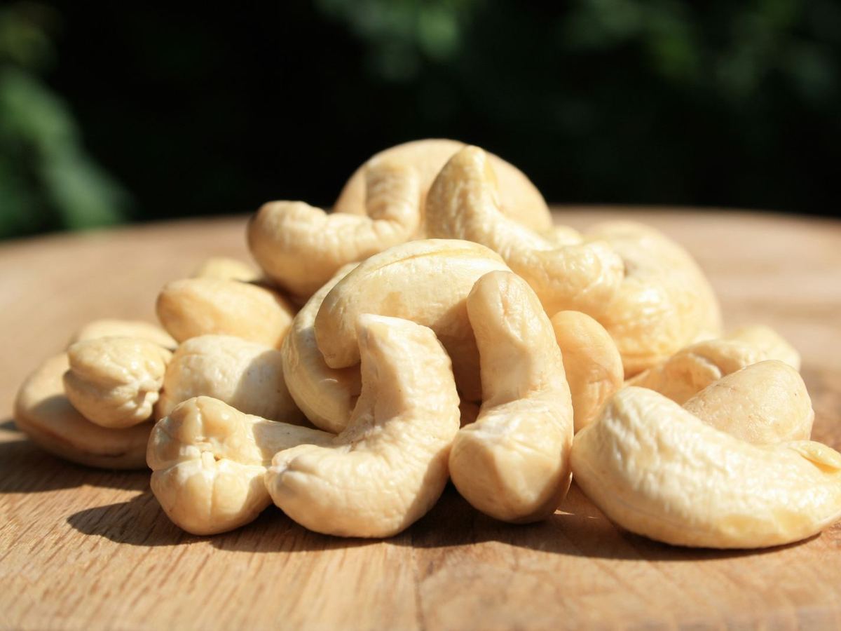 Premium cashews